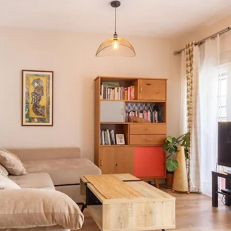 Pages By Valcambre Apartment *